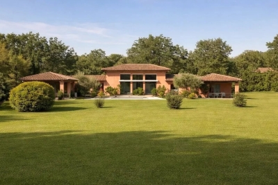 Maison &agrave; vendre &agrave; AIX-EN-PROVENCE  - 6 pi&egrave;ces - 205 m&sup2; 