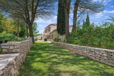 Maison &agrave; vendre &agrave; AIX-EN-PROVENCE  - 7 pi&egrave;ces - 270 m&sup2; 