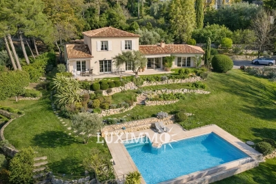Maison &agrave; vendre &agrave; MOUGINS  - 8 pi&egrave;ces - 293 m&sup2; 