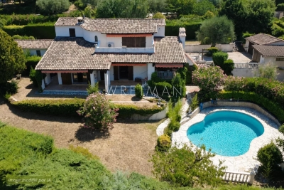 Maison &agrave; vendre &agrave; MONTAUROUX  - 5 pi&egrave;ces - 185 m&sup2; 