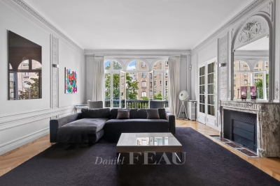 Appartement &agrave; louer &agrave; PARIS 16EME  - 6 pi&egrave;ces - 242 m&sup2; 