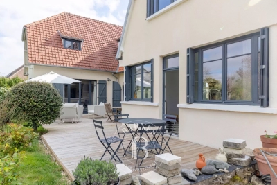 Maison &agrave; vendre &agrave; ST NOM LA BRETECHE  - 8 pi&egrave;ces - 272 m&sup2; 