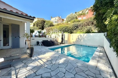 Appartement &agrave; louer &agrave; EZE  - 2 pi&egrave;ces  