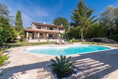 Maison &agrave; vendre &agrave; MOUGINS Gorbio - 6 pi&egrave;ces - 260 m&sup2; 