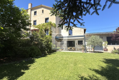 Maison &agrave; vendre &agrave; TOURNON-SUR-RHÔNE  - 7 pi&egrave;ces - 171 m&sup2; 