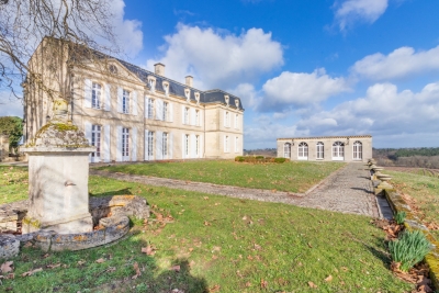 Maison &agrave; vendre &agrave; BORDEAUX La Bastide - 20 pi&egrave;ces - 1160 m&sup2; 