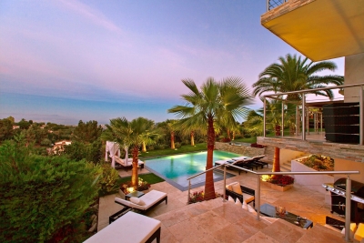 Maison &agrave; louer &agrave; CANNES  - 8 pi&egrave;ces - 430 m&sup2; 