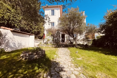 Maison &agrave; vendre &agrave; CANNES  - 5 pi&egrave;ces - 143 m&sup2; 