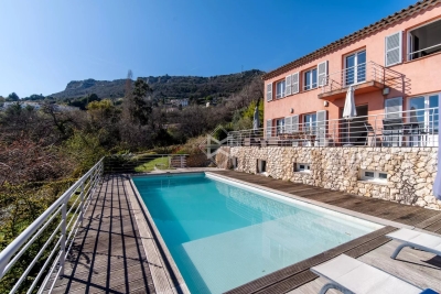 Maison &agrave; vendre &agrave; VENCE  - 6 pi&egrave;ces - 259 m&sup2; 