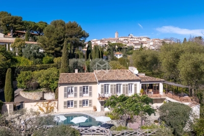 Maison &agrave; vendre &agrave; MOUGINS   - 359 m&sup2; 