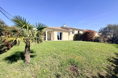 Maison &agrave; vendre &agrave; immobilier MASSIEUX  - 6 pi&egrave;ces - 133 m&sup2; 