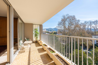 Appartement &agrave; vendre &agrave; MARSEILLE 8EME  - 5 pi&egrave;ces - 148 m&sup2; 