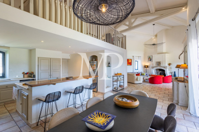Villa à Gordes &agrave; louer à partir de 4 900 € / semaine, Photo 12