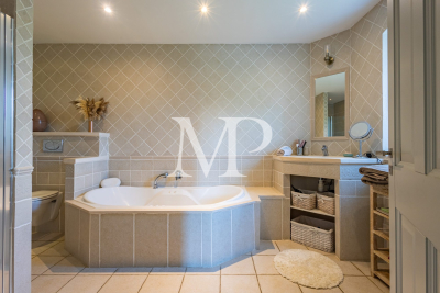 Villa à Gordes &agrave; louer à partir de 4 900 € / semaine, Photo 17