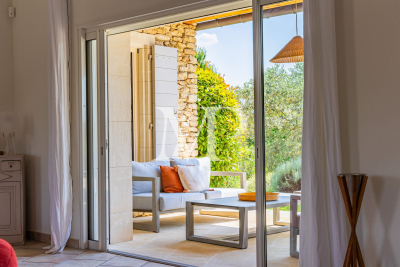 Villa à Gordes &agrave; louer à partir de 4 900 € / semaine, Photo 9