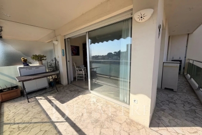 Appartement &agrave; vendre &agrave; ANTIBES  - 3 pi&egrave;ces - 67 m&sup2; 