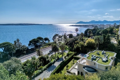 Appartement &agrave; vendre &agrave; CANNES  - 7 pi&egrave;ces - 180 m&sup2; 