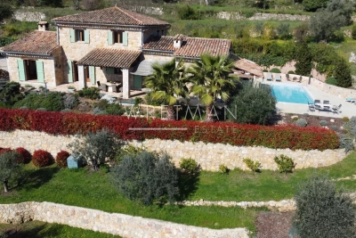 Maison &agrave; vendre &agrave; FAYENCE  - 5 pi&egrave;ces - 190 m&sup2; 