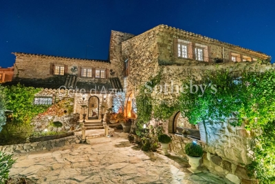 Maison &agrave; vendre &agrave; BIOT  - 10 pi&egrave;ces - 400 m&sup2; 