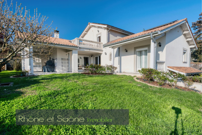 Maison &agrave; vendre &agrave; REYRIEUX  - 8 pi&egrave;ces - 230 m&sup2; 