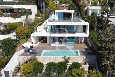 Maison &agrave; vendre &agrave; ROQUEBRUNE-CAP-MARTIN  - 7 pi&egrave;ces - 338 m&sup2; 