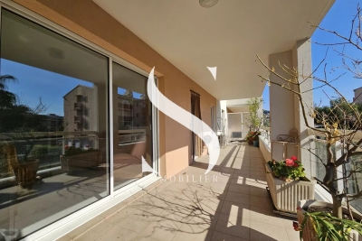 Appartement &agrave; vendre &agrave; VALLAURIS La Maure-Super Cannes - 3 pi&egrave;ces - 67 m&sup2; 