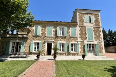 Maison &agrave; vendre &agrave; AVIGNON  - 15 pi&egrave;ces - 400 m&sup2; 