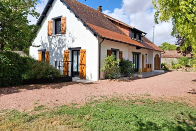 Maison &agrave; vendre &agrave; CHATELLERAULT  - 9 pi&egrave;ces - 193 m&sup2; 