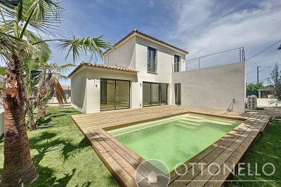 Maison &agrave; vendre &agrave; ROQUEBRUNE-SUR-ARGENS  - 4 pi&egrave;ces - 99 m&sup2; 