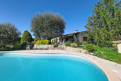 Maison &agrave; vendre &agrave; VENCE  - 6 pi&egrave;ces - 208 m&sup2; 