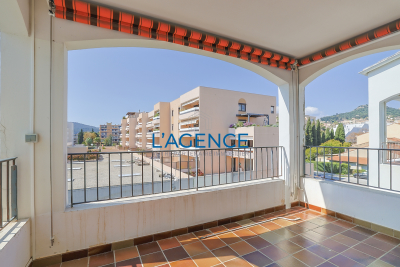 Appartement &agrave; vendre &agrave; HYÈRES  - 4 pi&egrave;ces - 89 m&sup2; 