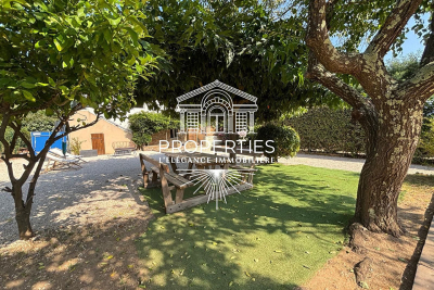 Maison &agrave; vendre &agrave; BORMES-LES-MIMOSAS Ampus - 5 pi&egrave;ces - 131 m&sup2; 