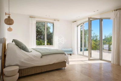 Villa in Cavalaire-sur-Mer for rental from 15 000 € / week, Photo 14