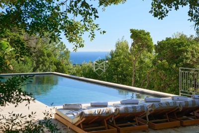 Villa in Cavalaire-sur-Mer for rental from 15 000 € / week, Photo 4