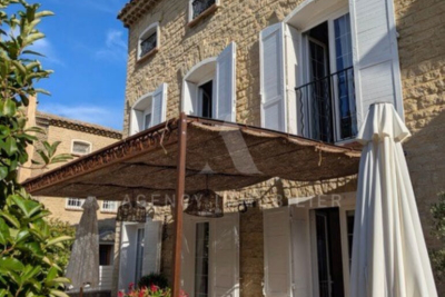 Maison &agrave; vendre &agrave; immobilier MONTFAVET  - 6 pi&egrave;ces - 170 m&sup2; 