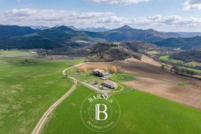 Maison &agrave; vendre &agrave; DIGNE-LES-BAINS  - 12 pi&egrave;ces - 440 m&sup2; 