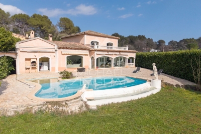 Maison &agrave; vendre &agrave; ROQUEFORT-LES-PINS  - 7 pi&egrave;ces - 240 m&sup2; 