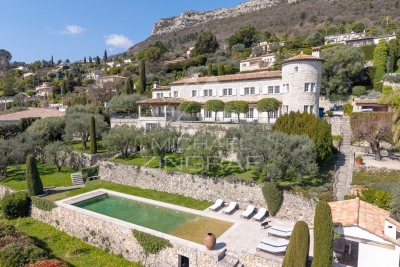 Maison &agrave; vendre &agrave; VENCE  - 10 pi&egrave;ces - 639 m&sup2; 
