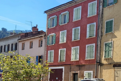 Bien &agrave; vendre &agrave; SOLLIÈS-PONT   - 670 m&sup2; 