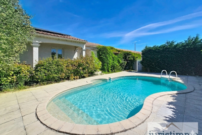 Maison &agrave; vendre &agrave; CAMARET-SUR-AIGUES  - 5 pi&egrave;ces - 127 m&sup2; 