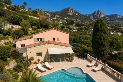 Maison &agrave; vendre &agrave; VENCE  - 6 pi&egrave;ces - 194 m&sup2; 