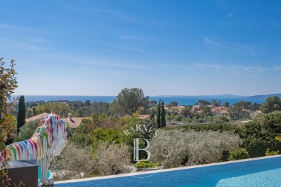 Maison &agrave; vendre &agrave; immobilier ST-RAPHAËL  - 7 pi&egrave;ces - 329 m&sup2; 
