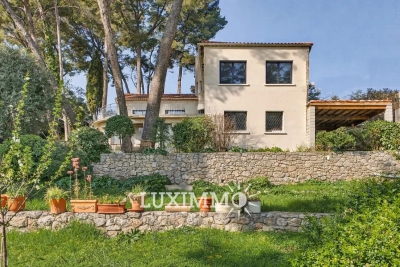 Maison &agrave; vendre &agrave; LE CANNET  - 8 pi&egrave;ces - 220 m&sup2; 