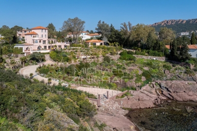 Maison &agrave; vendre &agrave; AGAY  - 10 pi&egrave;ces - 385 m&sup2; 