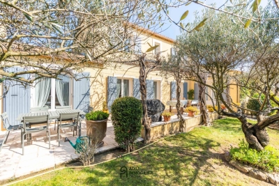 Maison &agrave; vendre &agrave; SERNHAC  - 5 pi&egrave;ces - 177 m&sup2; 