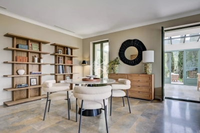 Villa à Le Lavandou &agrave; louer à partir de 12 000 € / semaine, Photo 11