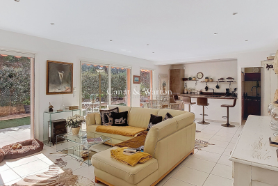 Maison &agrave; vendre &agrave; FRÉJUS  - 5 pi&egrave;ces - 120 m&sup2; 
