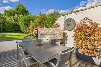 Maison &agrave; vendre &agrave; VIROFLAY  - 7 pi&egrave;ces - 160 m&sup2; 