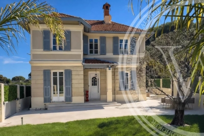Maison &agrave; vendre &agrave; ROQUEBRUNE-CAP-MARTIN Cap Martin - 6 pi&egrave;ces - 200 m&sup2; 