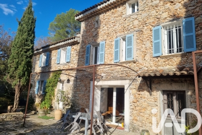 Maison &agrave; vendre &agrave; LORGUES  - 10 pi&egrave;ces - 286 m&sup2; 